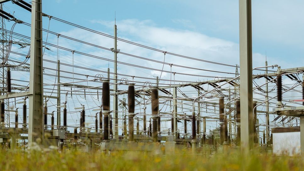 Mit dem Ausbau von Umspannwerken treiben die naturenergie netze die Energiewende in der Region voran 